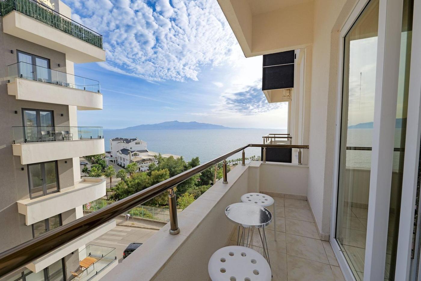 Helia Seaside Hotel Саранда Екстер'єр фото